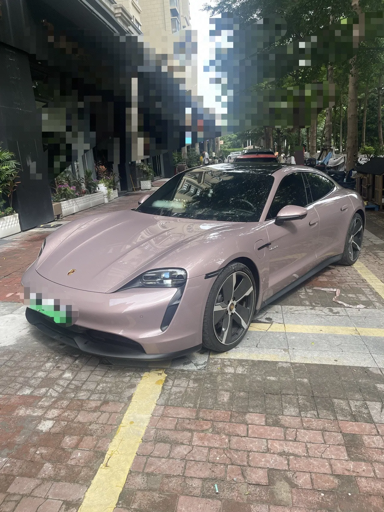 Porsche Taycan (Imported) 2020 Taycan Taycan Automatic - View 1