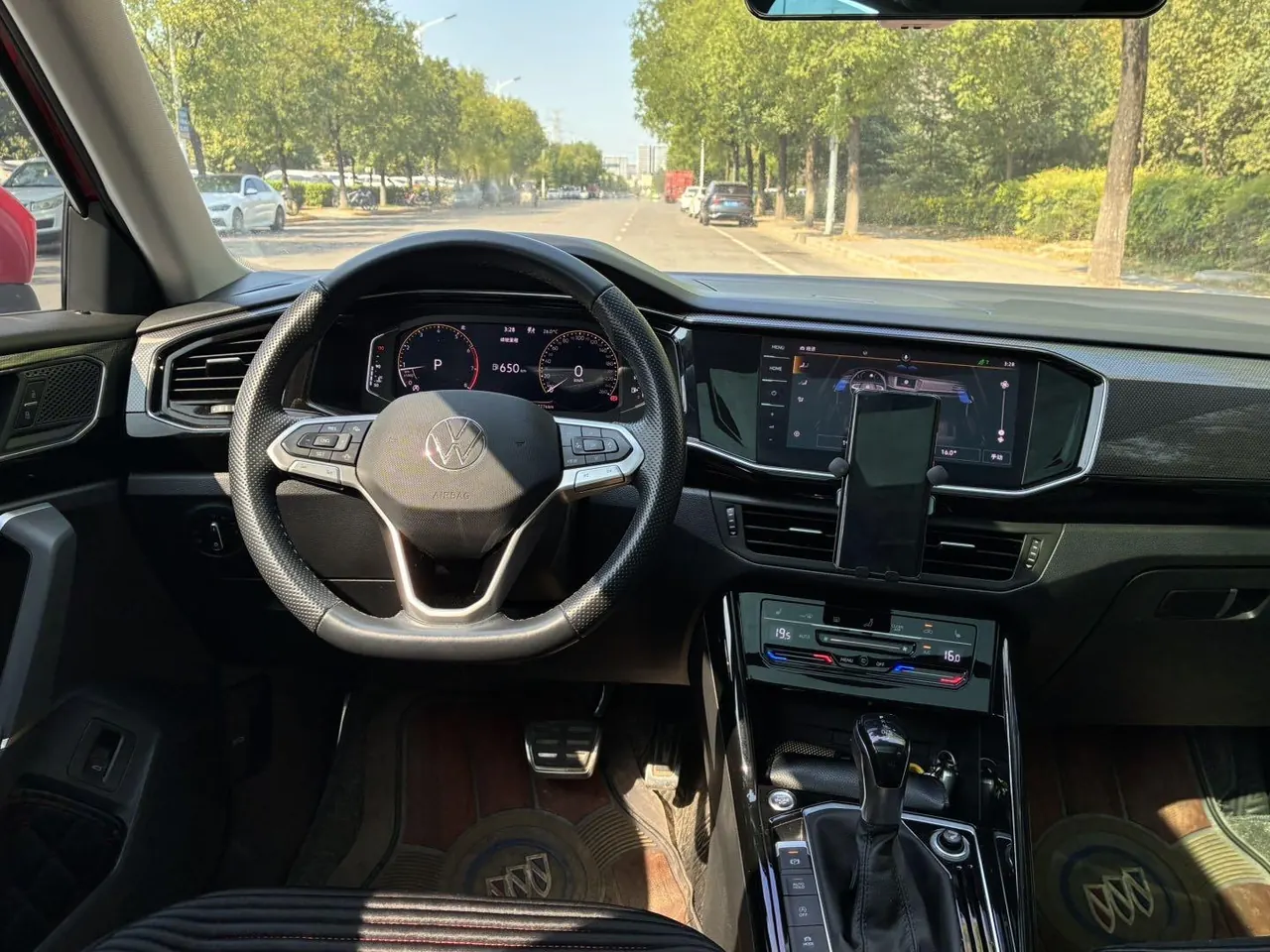 Volkswagen 2020 Tanyue X 2.0TSI 330TSI Two-Drive Distinguished Intelligent Joint Edition Automatic Gear 12