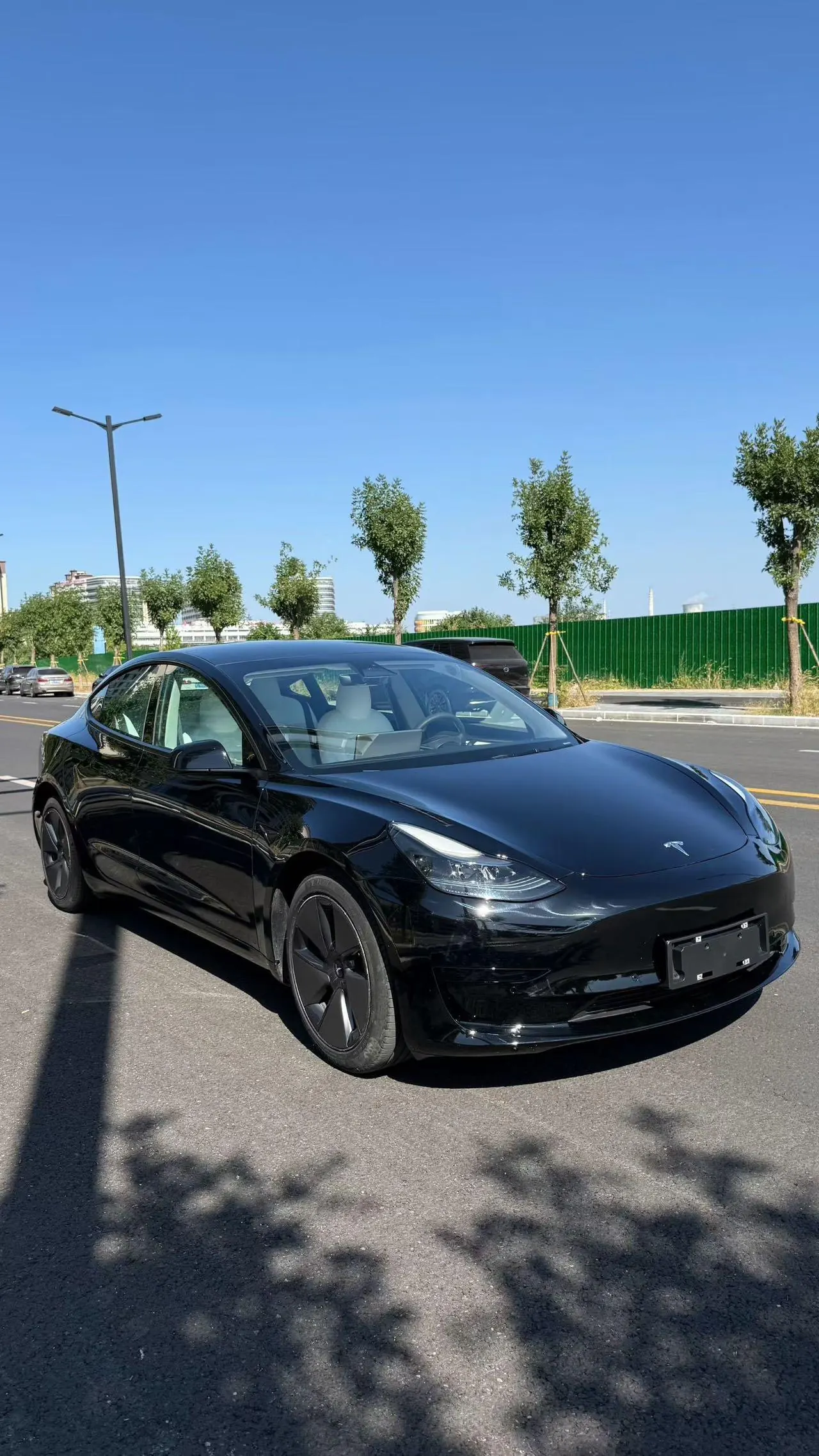 Tesla 2022 Model 3 rear-wheel drive version of automatic transmission 3