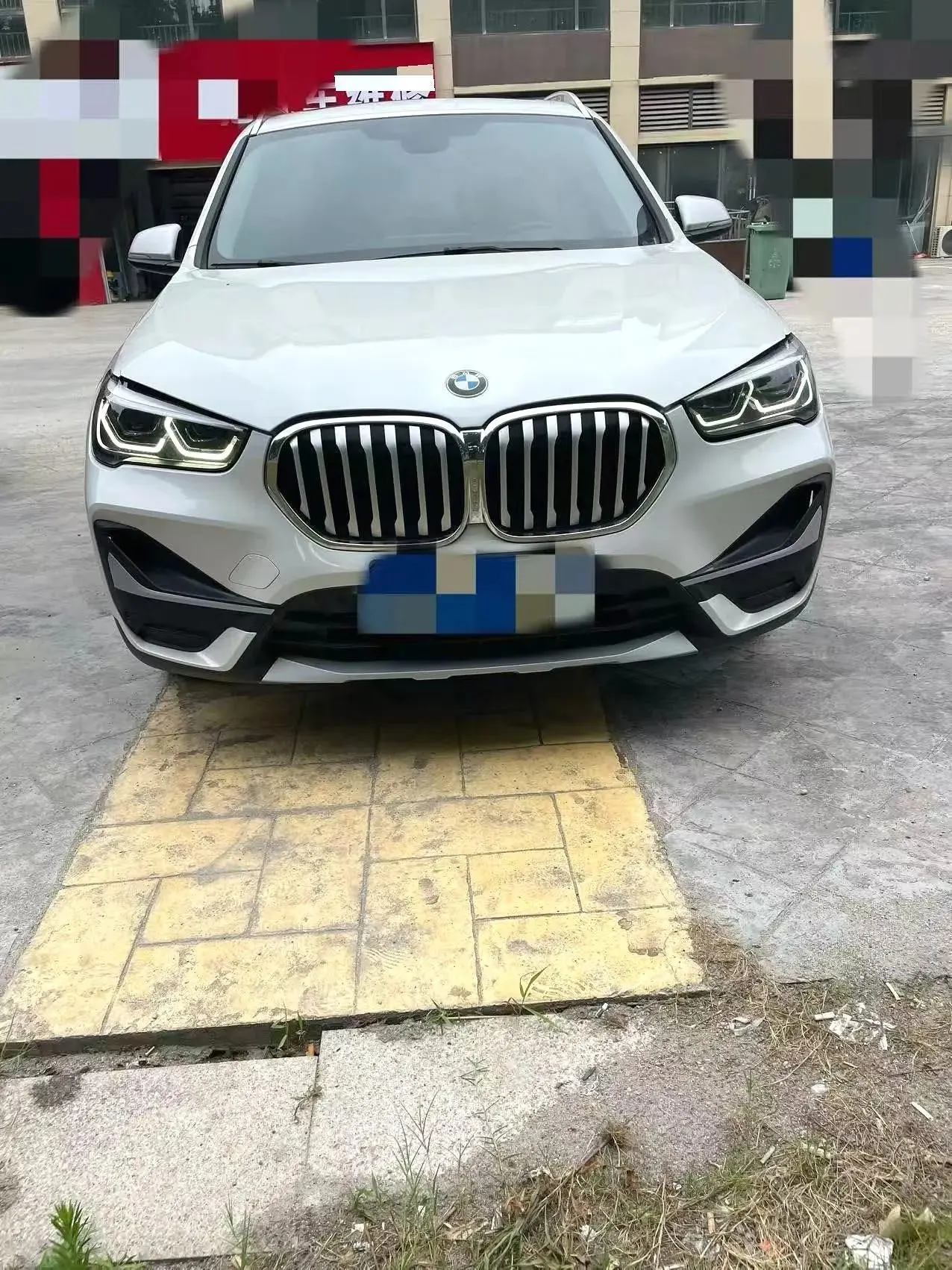 BMW 2022 X1 sDrive20Li 1.5T fashion automatic gear 2