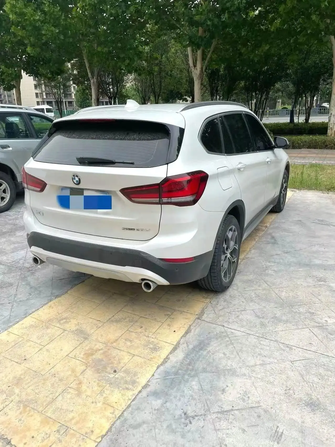 BMW 2022 X1 sDrive20Li 1.5T fashion automatic gear 8