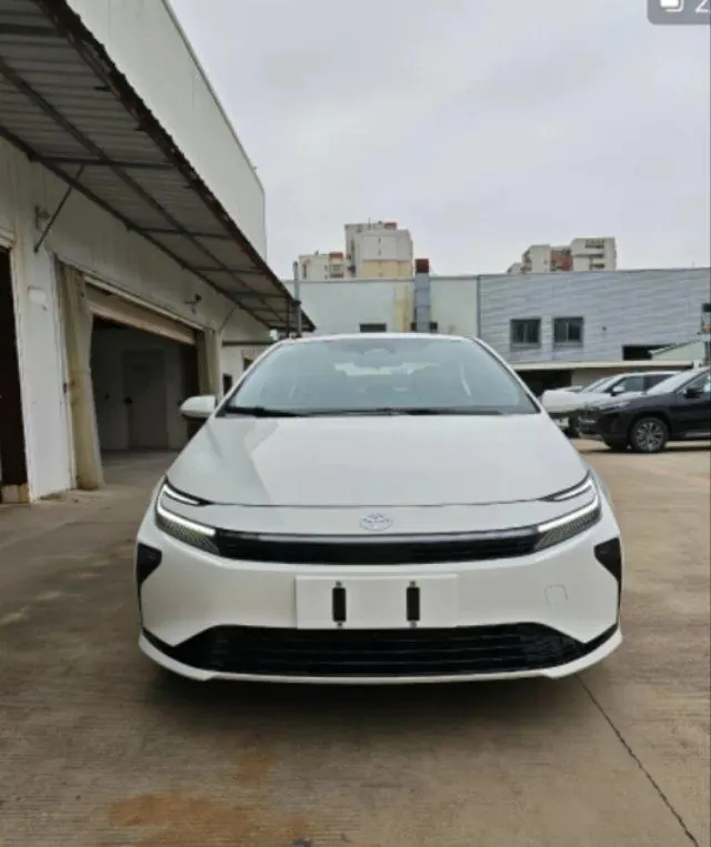 Toyota 2026 Corolla Hybrid 1.8 CVT Elite Automatic 3