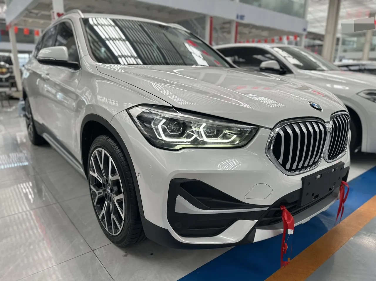 BMW 2020 X1 xDrive25Li 2.0T exclusive automatic gear 3