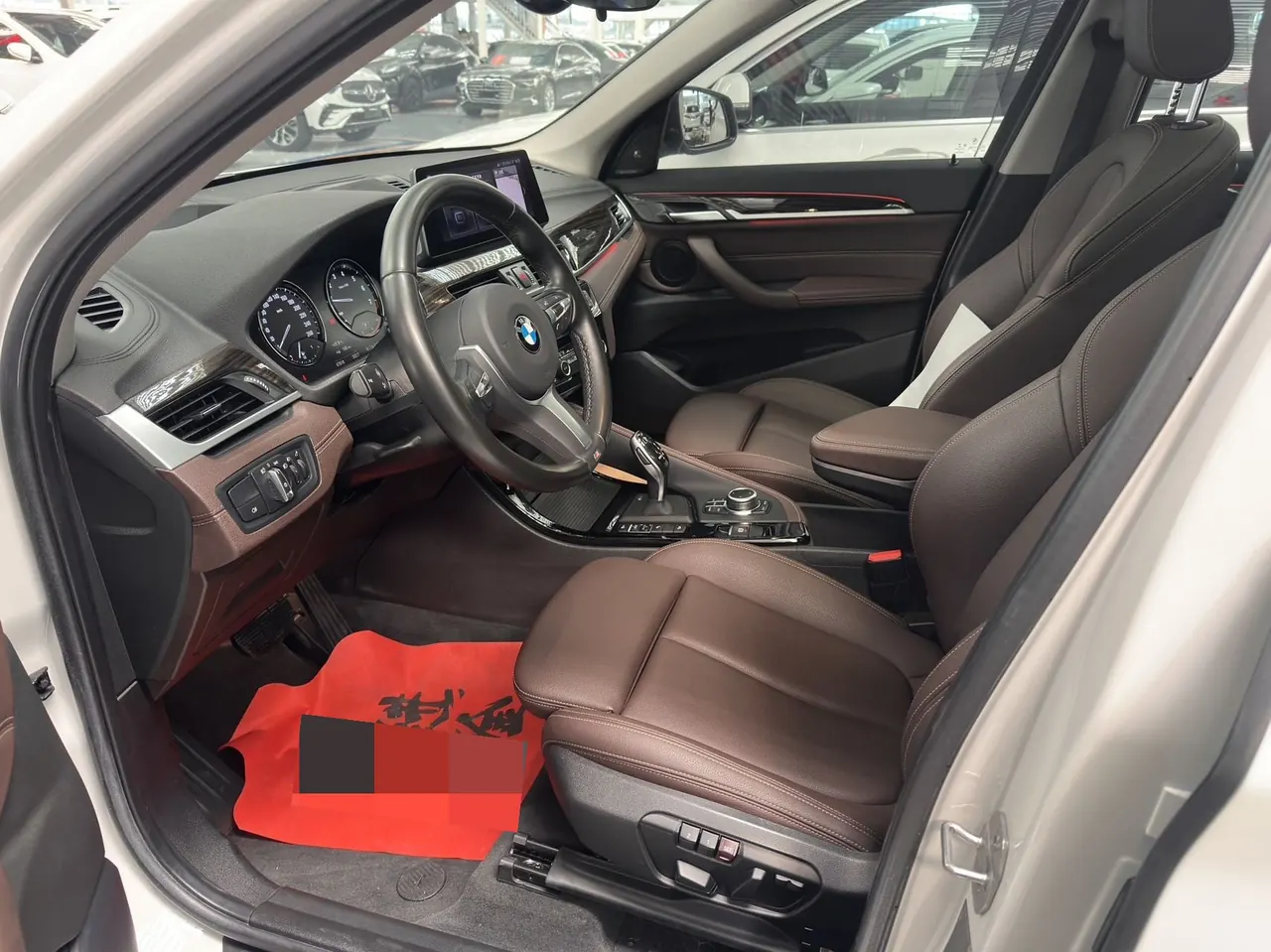 BMW 2020 X1 xDrive25Li 2.0T exclusive automatic gear 4
