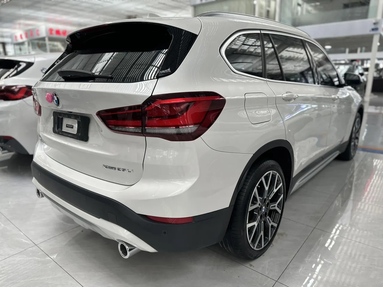 BMW 2020 X1 xDrive25Li 2.0T exclusive automatic gear 9