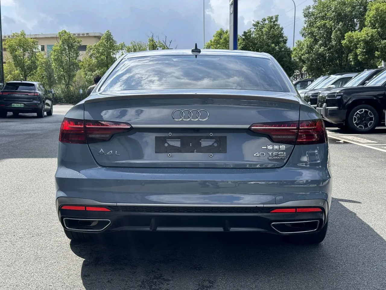 Audi 2020 A4L 2.0TFSI 40TFSI Quattro Deluxe Dynamic Automatic 8