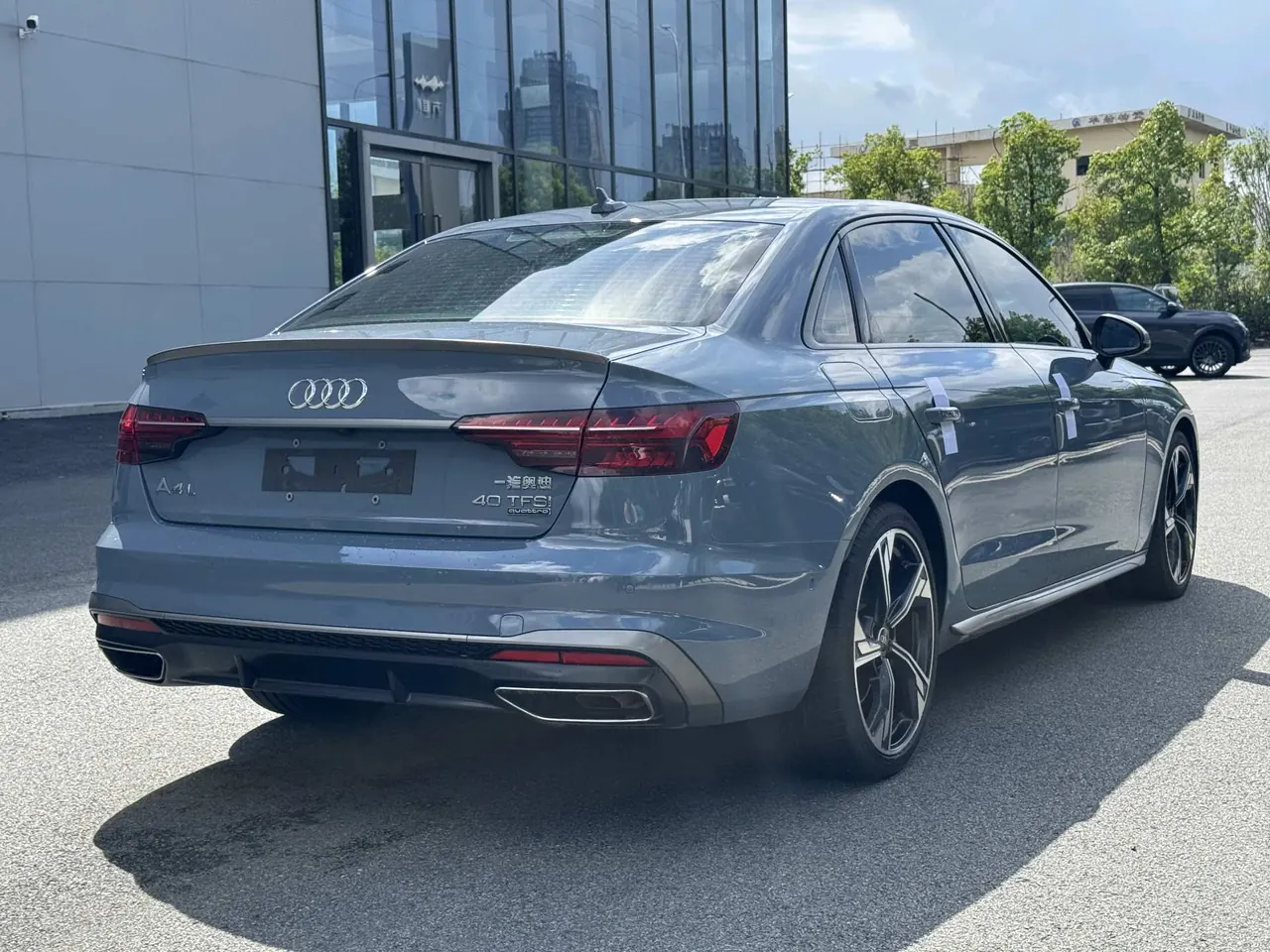 Audi 2020 A4L 2.0TFSI 40TFSI Quattro Deluxe Dynamic Automatic 9
