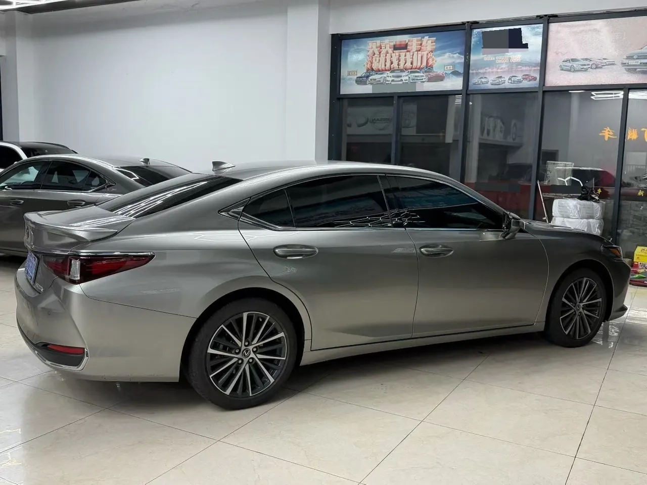 Lexus ES (Imported) 2022 ES300h 2.5 Stepless Premium Edition Automatic Gear 7