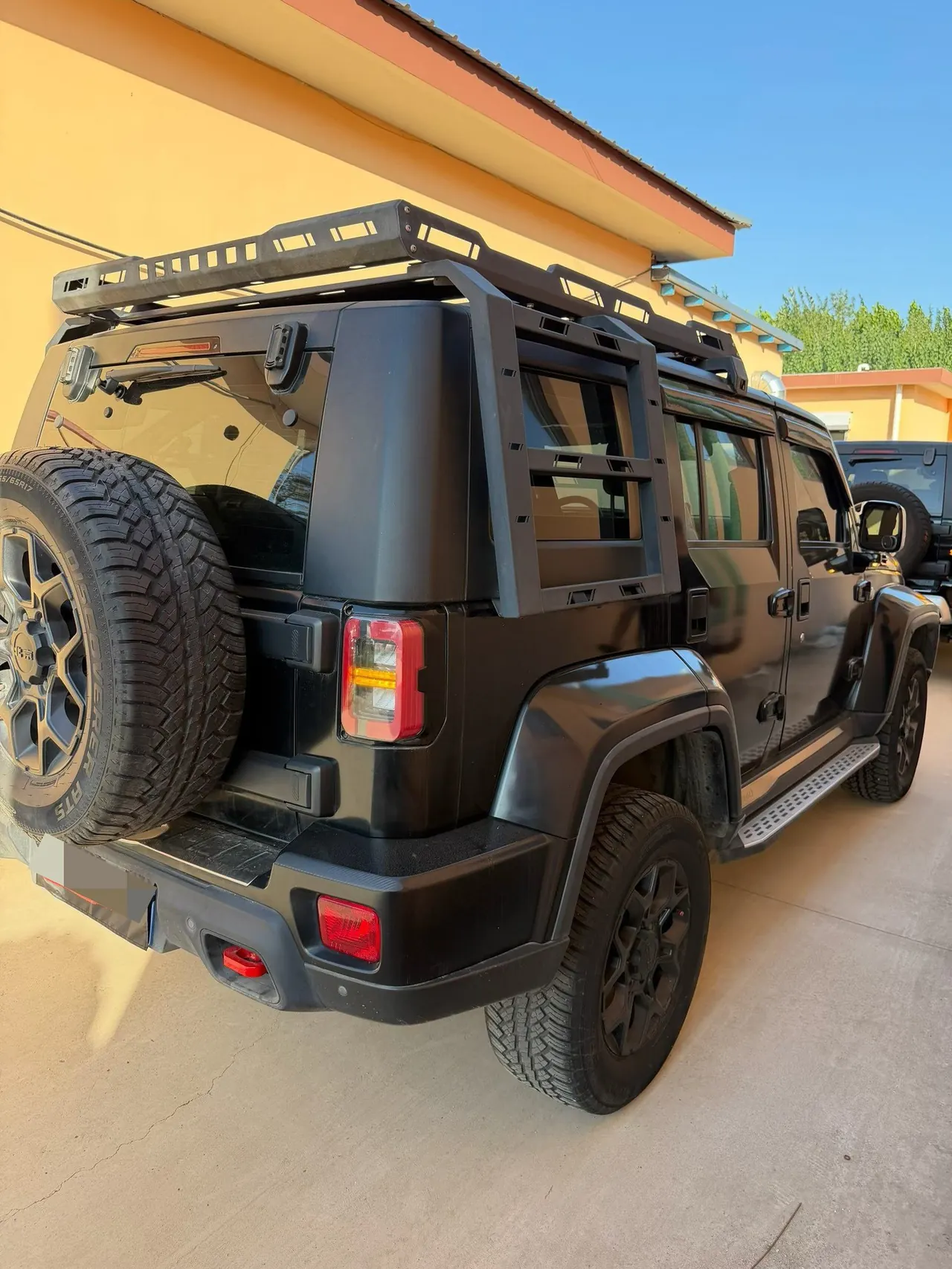 Beijing 2021 BJ40 2.0T four-wheel drive blade hero version chivalrous automatic gear 5