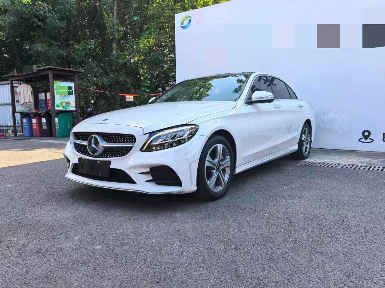 打开图片灯箱:Mercedes Benz Class C 2020 C 260 L 48V 1.5T Sports Edition Automatic Gear