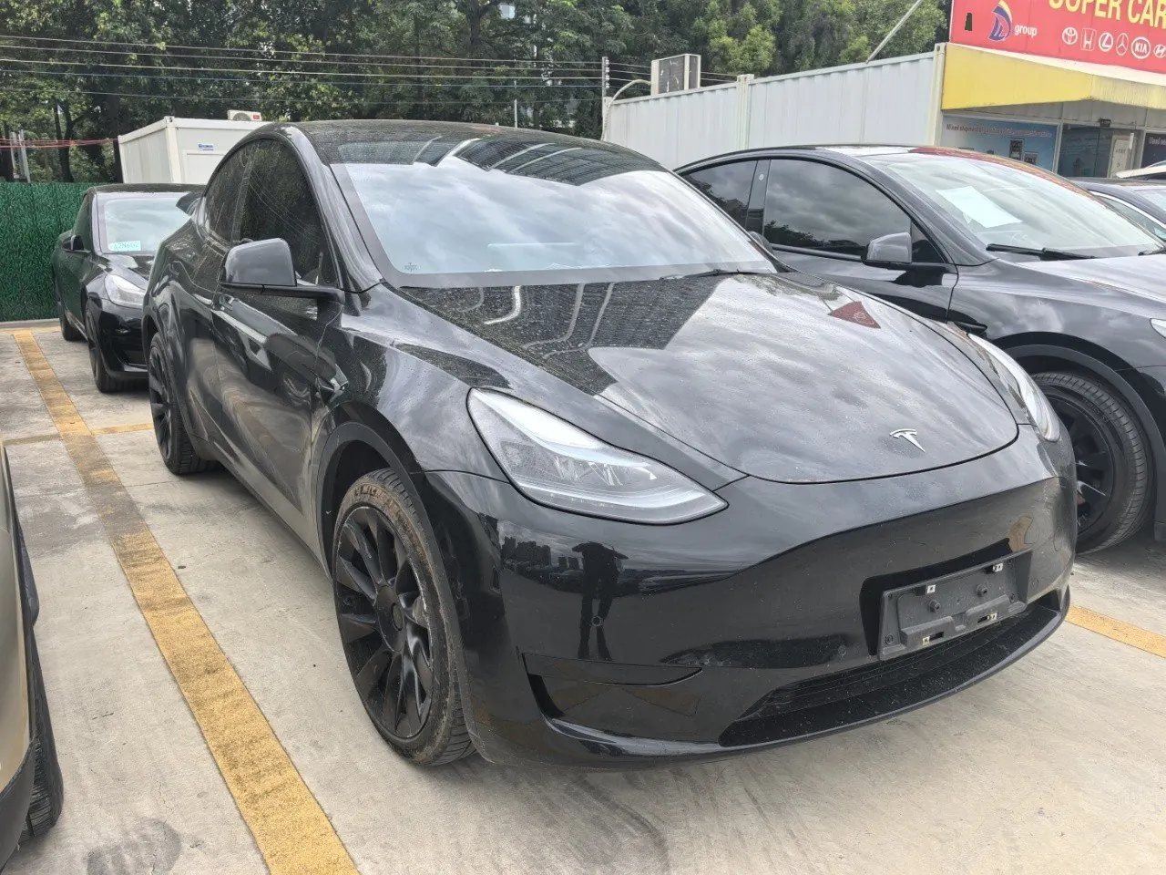 Tesla 2022 Model Y rear-wheel drive version (facelift) automatic gear 2