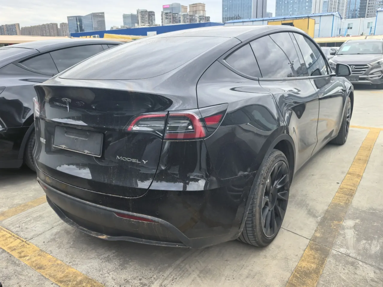Tesla 2022 Model Y rear-wheel drive version (facelift) automatic gear 4
