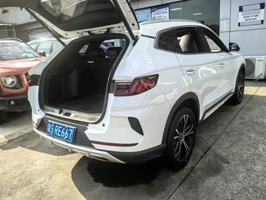 BYD 2020 Song PLUS 1.5T Flagship PLUS Automatic Gear 5