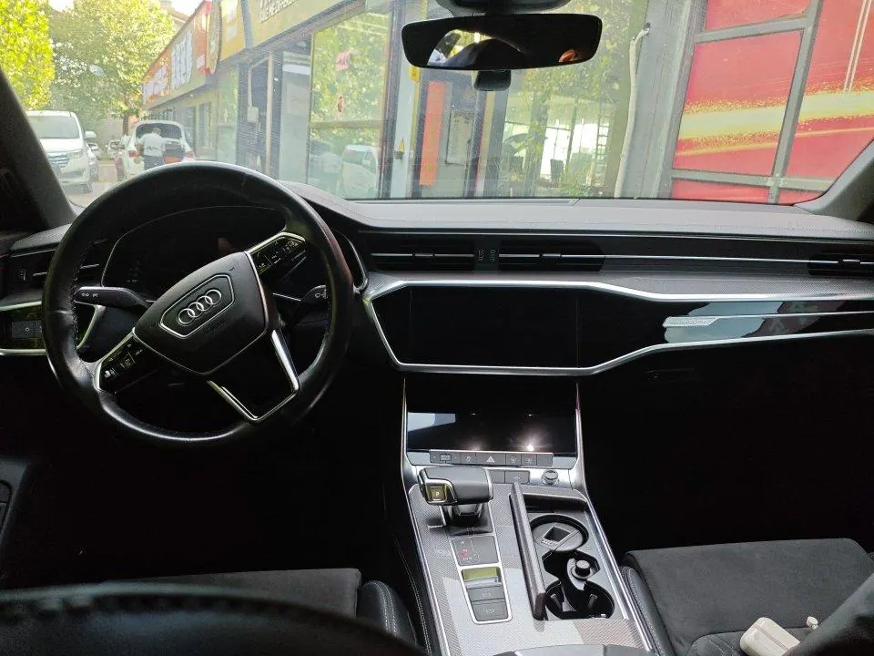 Audi 2020 A6L 48V 3.0TFSI 55TFSI Quattro enjoy dynamic automatic transmission 3