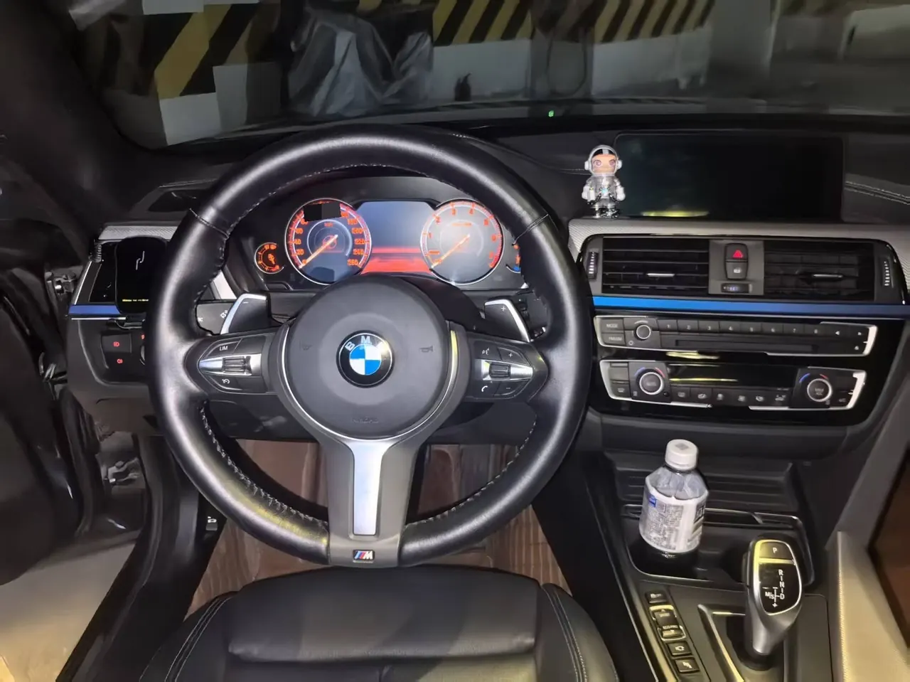BMW 4 Series (Imported) 2020 425i Four-Door Coupe 2.0T M Sports Obsidian Night Edition Automatic Gear 3
