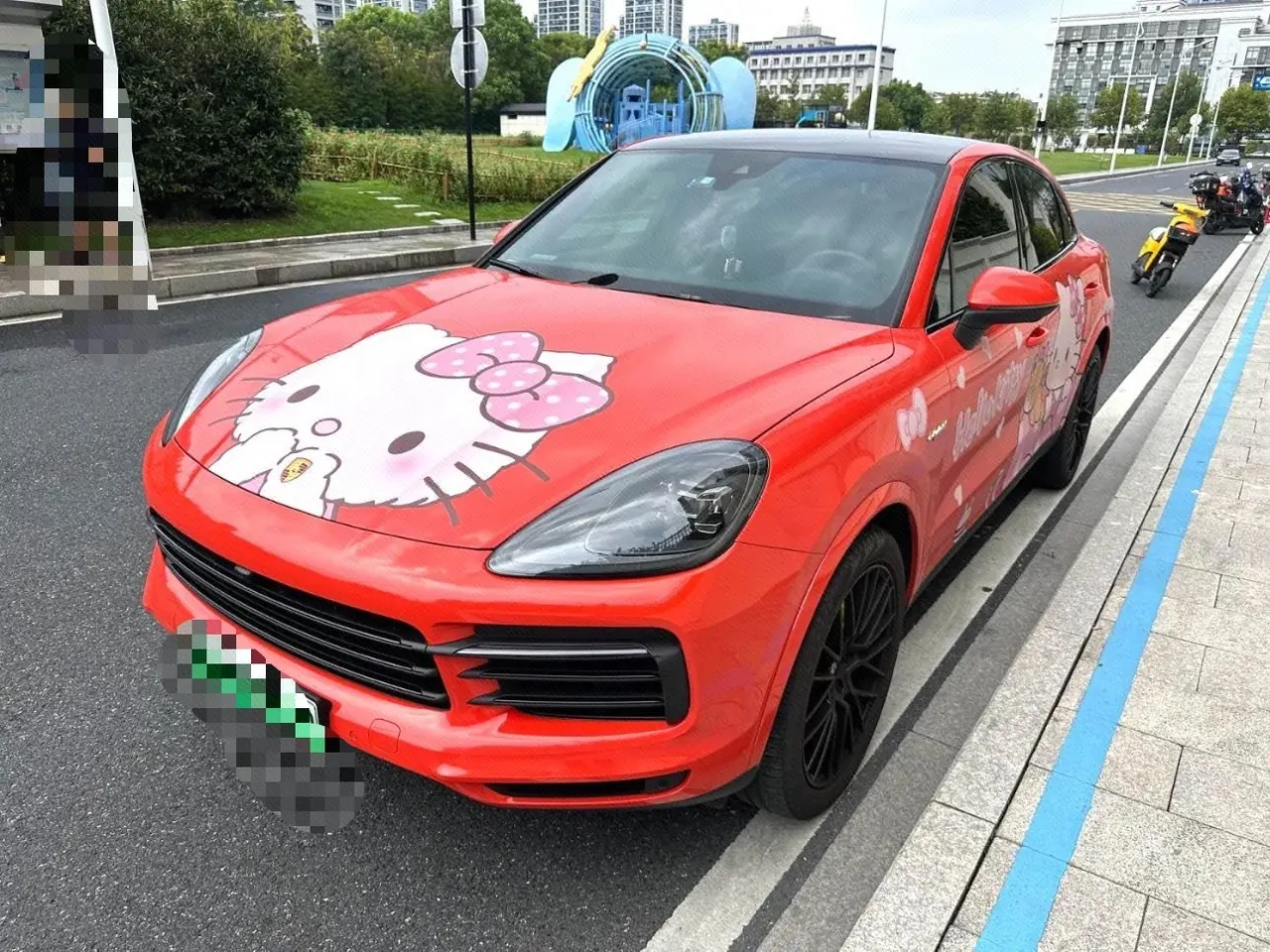 Porsche Cayenne New Energy (Imported) 2021 Cayenne Oil and Electric Hybrid 2.0T Automatic Gear - View 1
