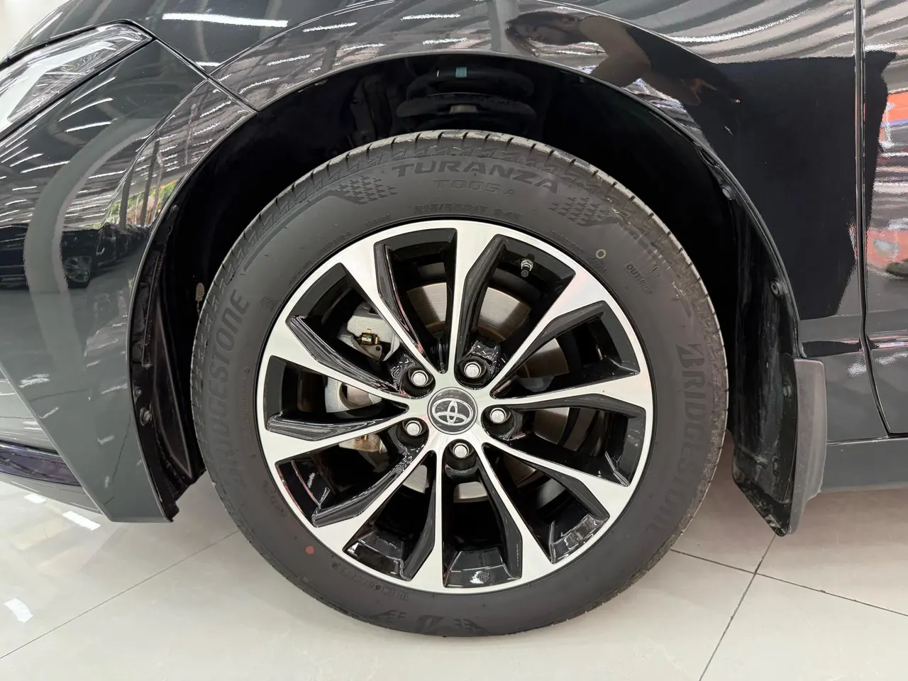 Toyota 2022 Asian Dragon 2.5 Deluxe Edition Automatic 14