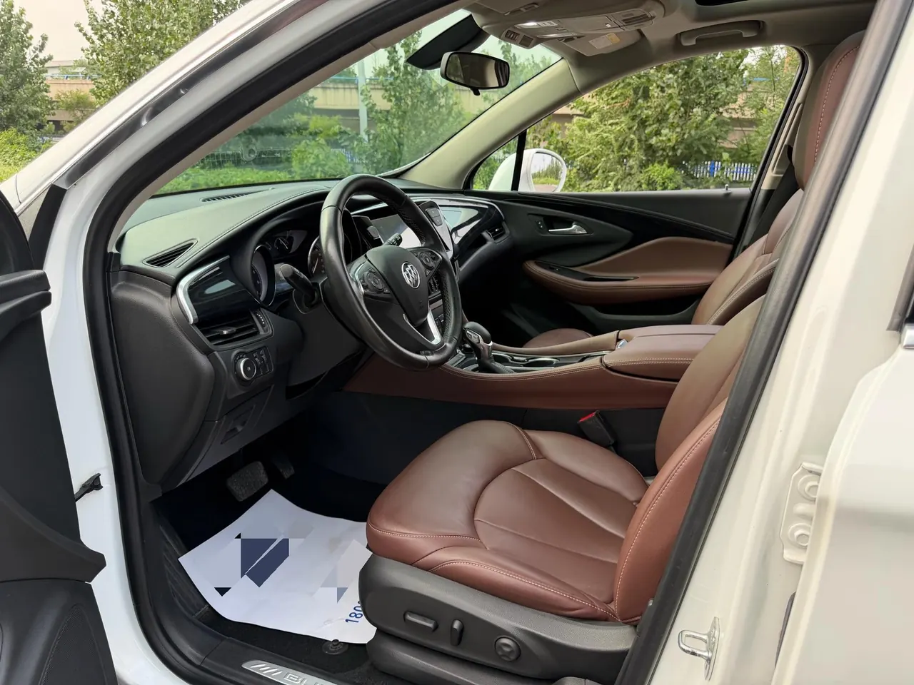 Buick 2020 Angkewei 2.0T 28T 4-wheel drive elite automatic gear 3