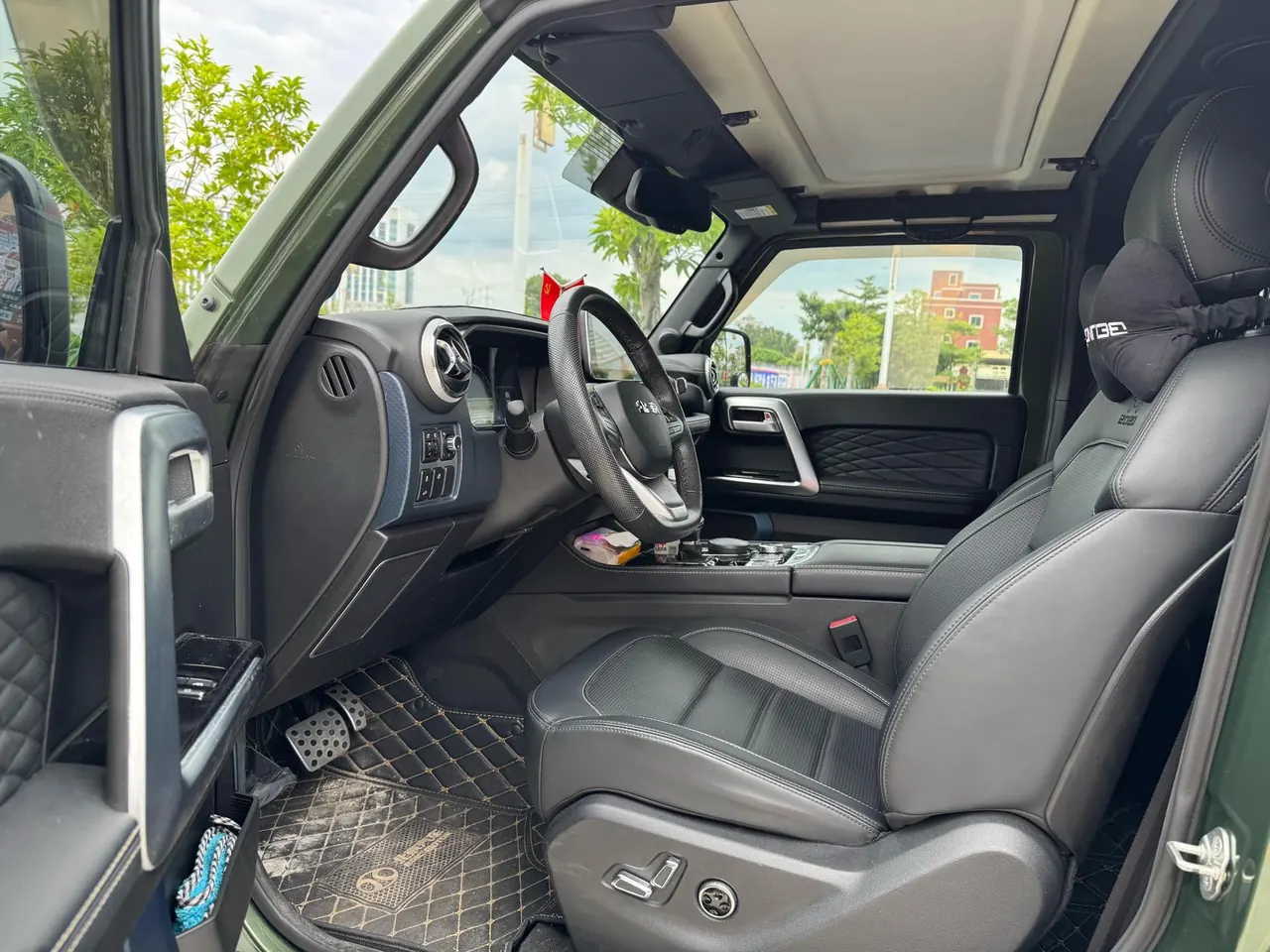 Beijing 2020 BJ40 2.0T 4-wheel drive tribute version extreme automatic gear 8
