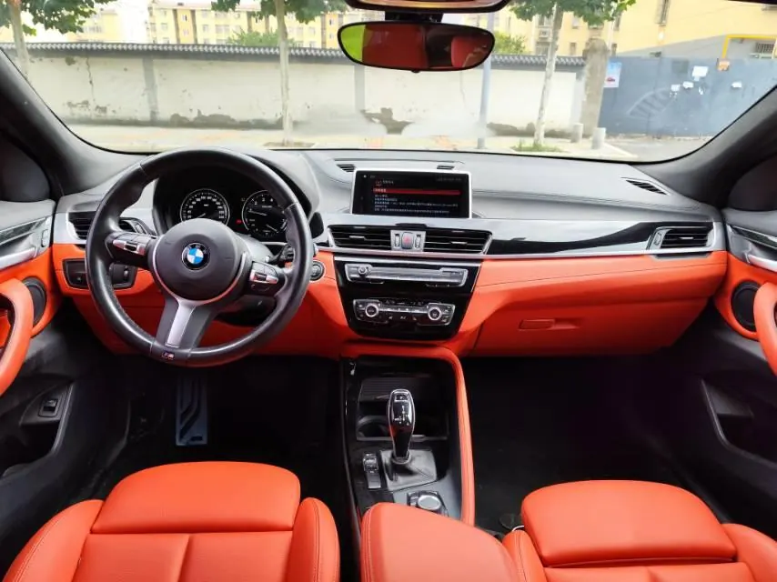 BMW 2020 X2 sDrive25i 2.0T exclusive M sports suit automatic gear 2