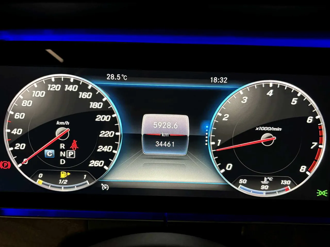 Mercedes Benz E Class 2020 E 300 L 2.0T Luxury Automatic Gear 13