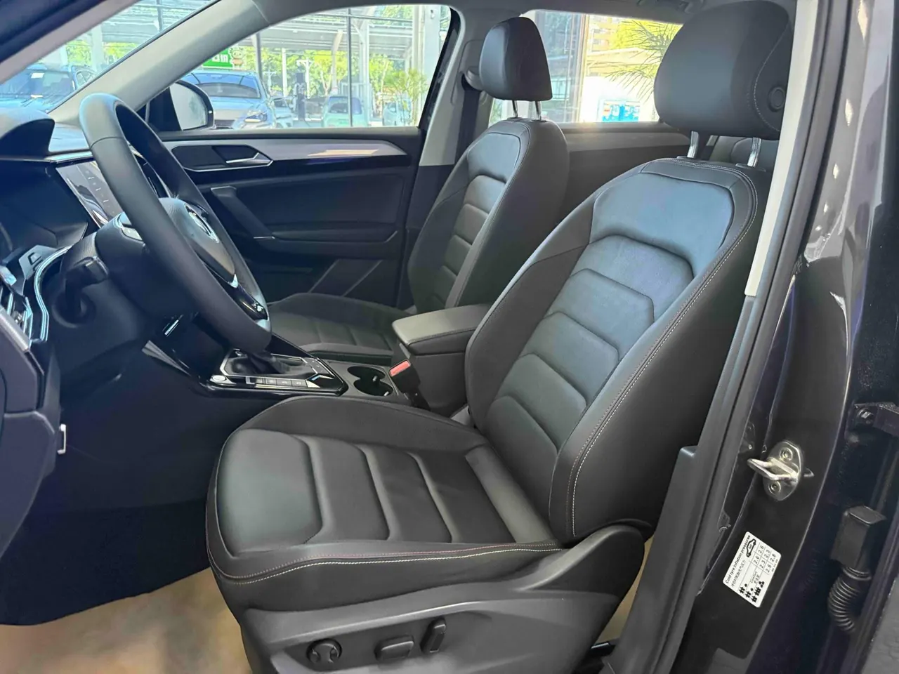 Volkswagen 2022 Tanyue 1.4TSI 280TSI Two-Drive Deluxe Smart Joint Edition Automatic Gear 4