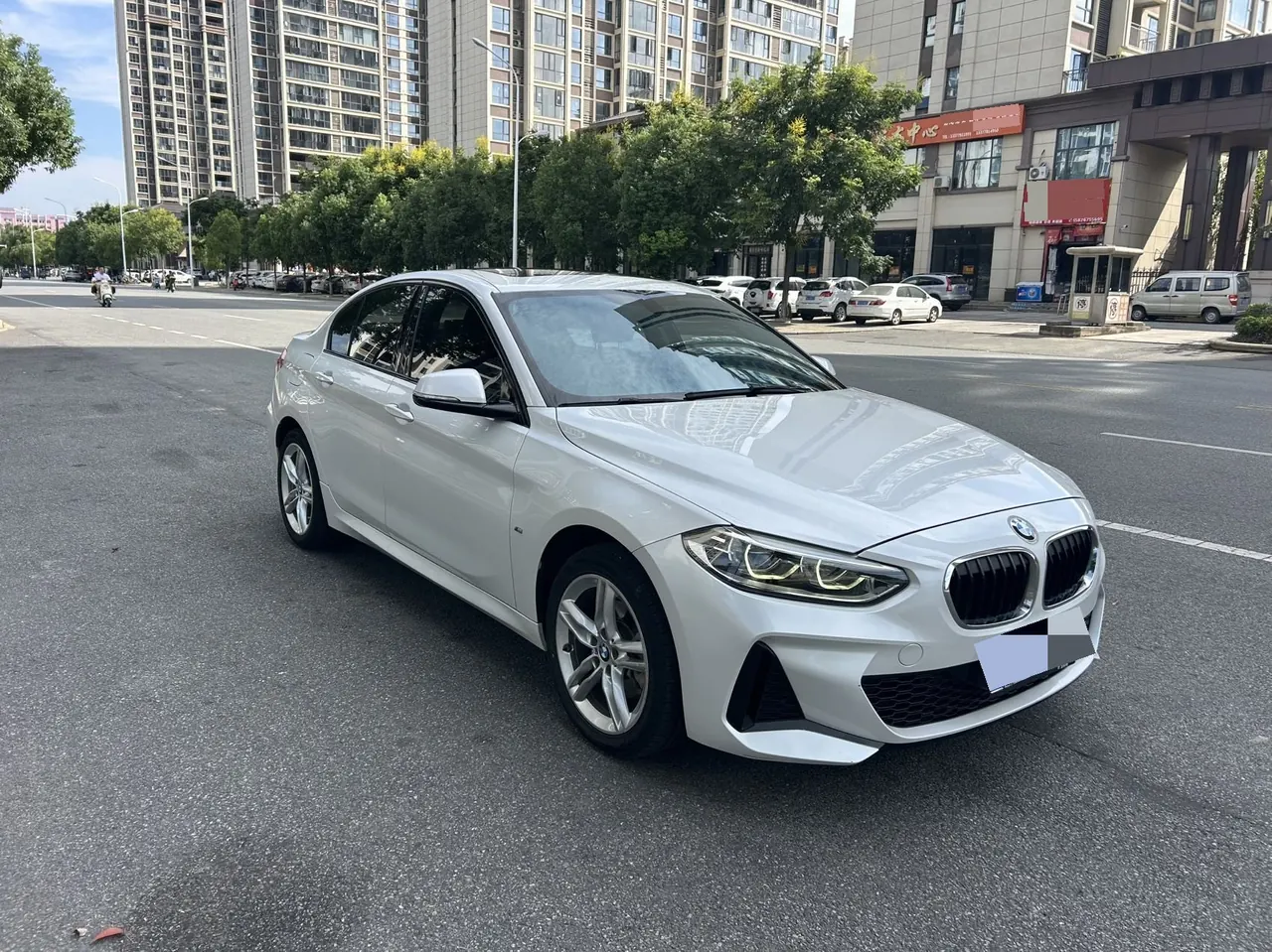 BMW 1 Series 2020 120i 1.5T M Sports Suit Automatic Gear 3