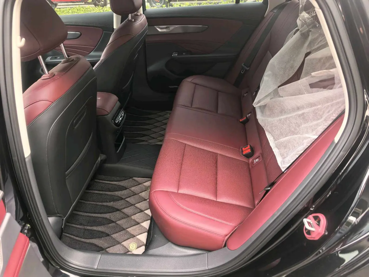 HongQi 2026 H5 1.5T Flag Rhyme Pro Edition Automatic Gear 4
