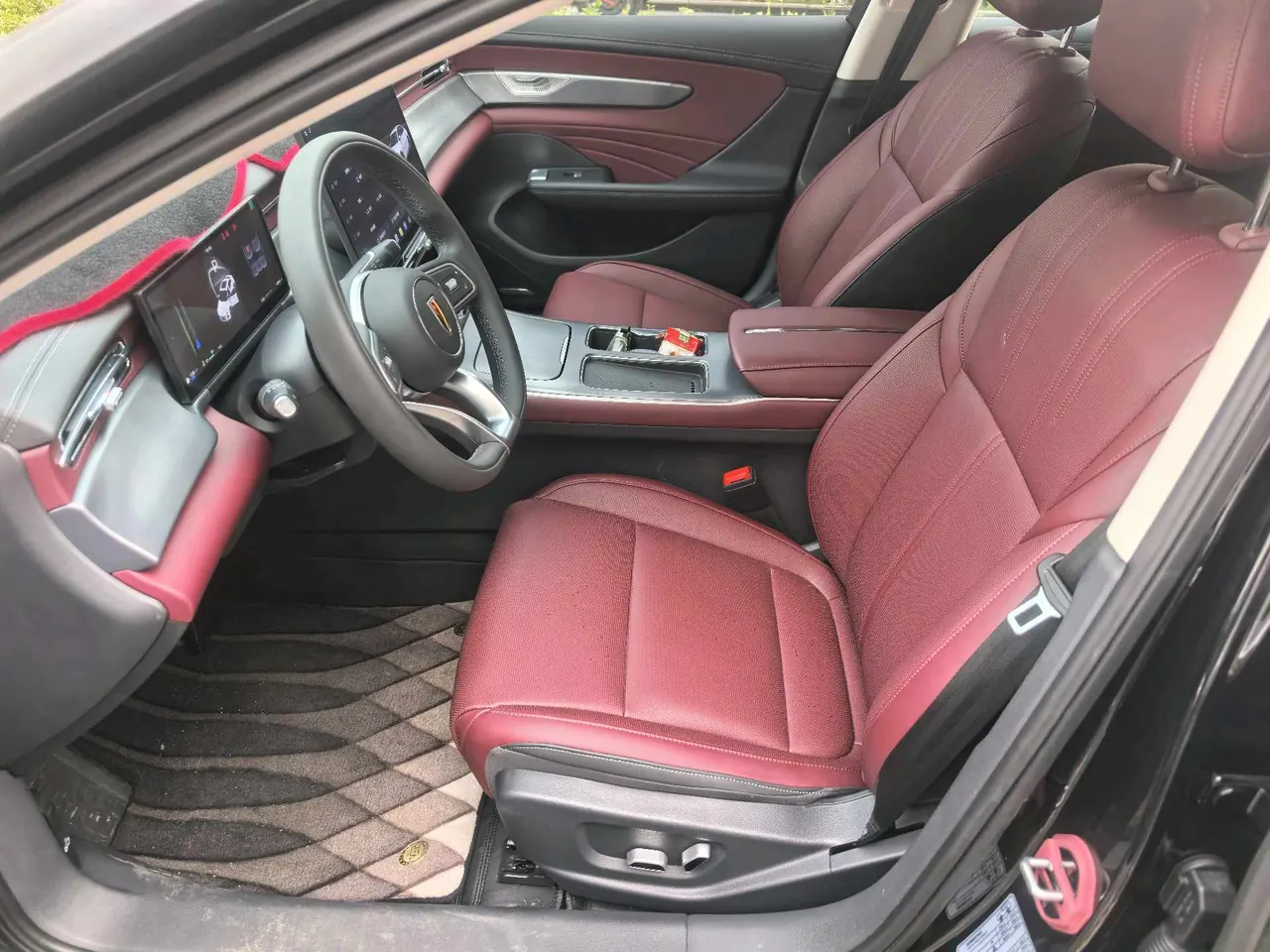 HongQi 2026 H5 1.5T Flag Rhyme Pro Edition Automatic Gear 5