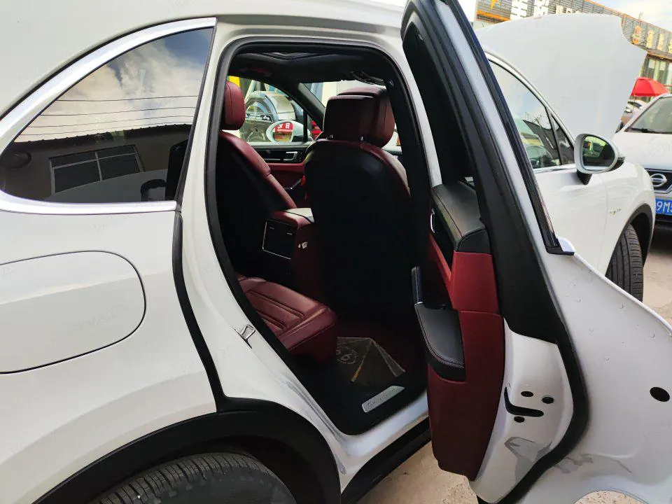 Porsche Cayenne New Energy (Imported) 2020 Cayenne Oil and Electric Hybrid 2.0T Automatic Gear 5