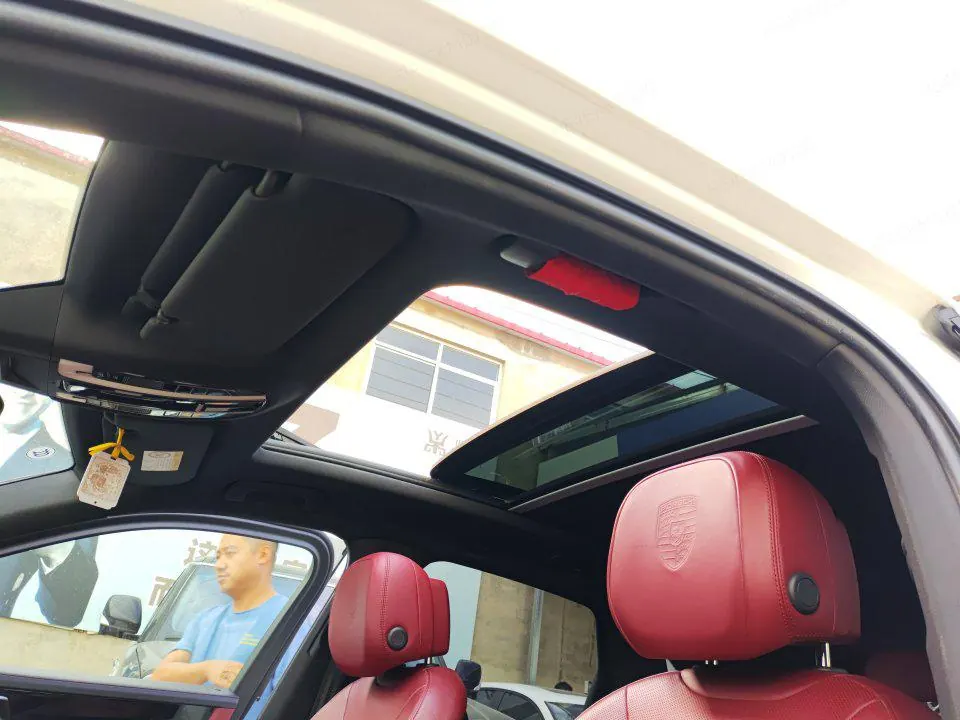 Porsche Cayenne New Energy (Imported) 2020 Cayenne Oil and Electric Hybrid 2.0T Automatic Gear 6