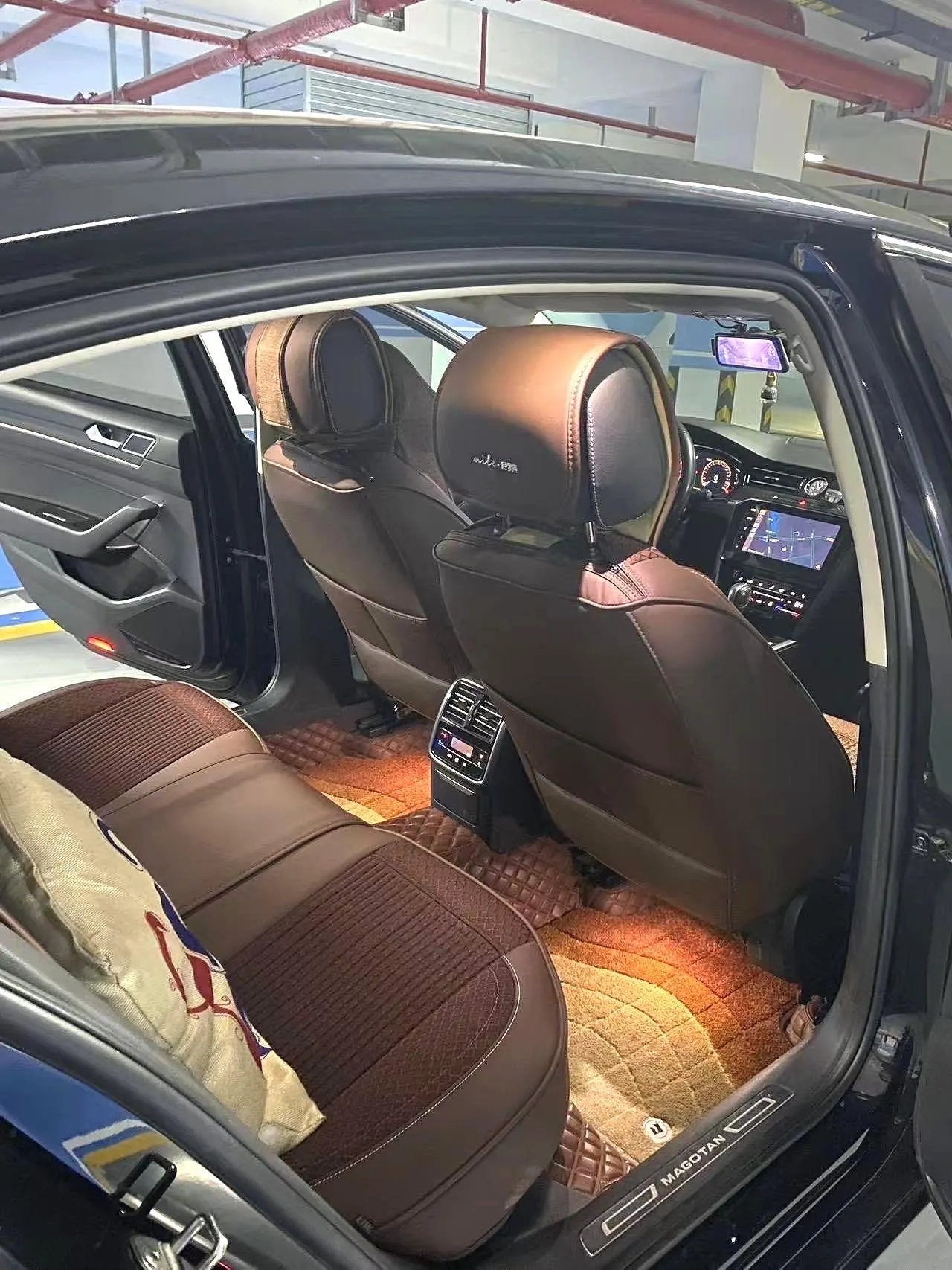 Volkswagen 2020 Magotan 2.0TSI 330TSI luxury automatic transmission 4