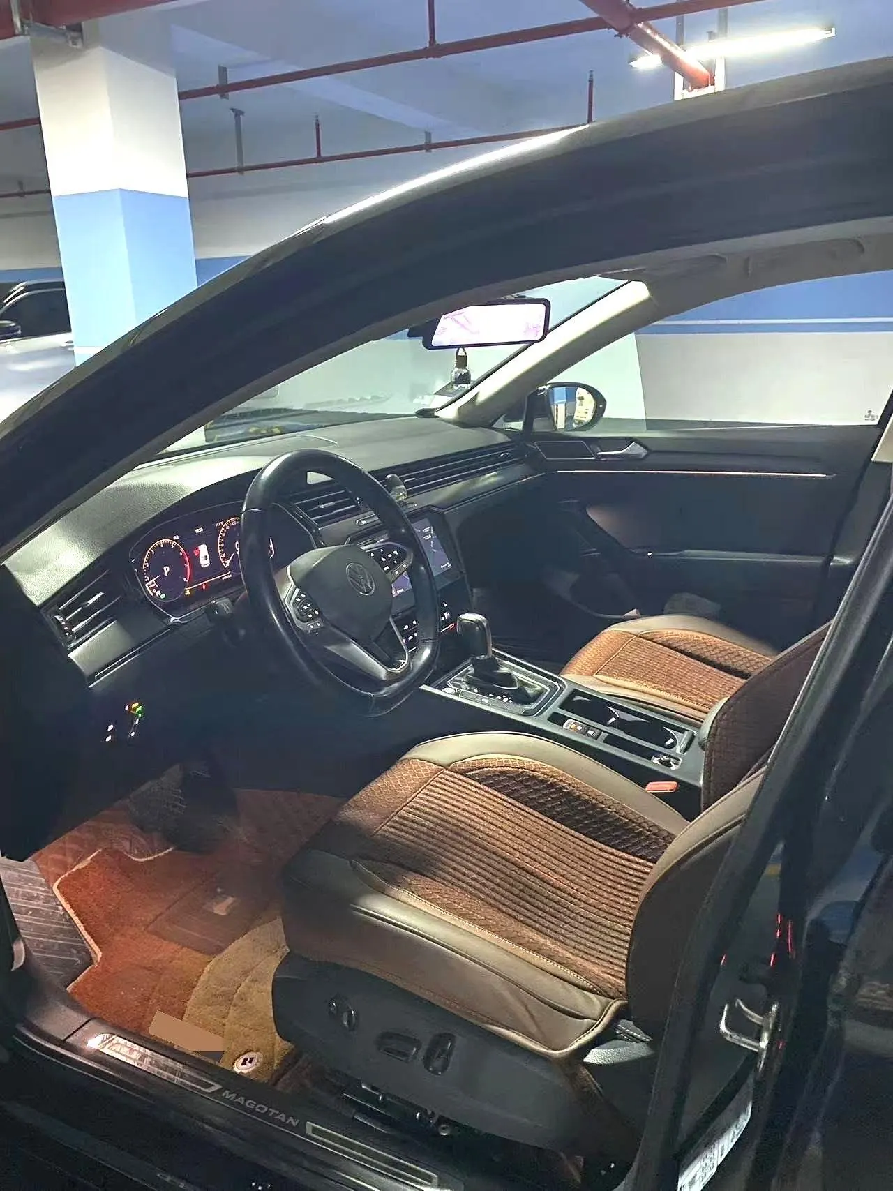 Volkswagen 2020 Magotan 2.0TSI 330TSI luxury automatic transmission 5