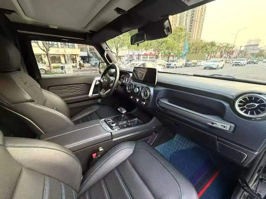 Beijing 2020 BJ40 2.0T 4-wheel drive tribute version extreme automatic gear 5