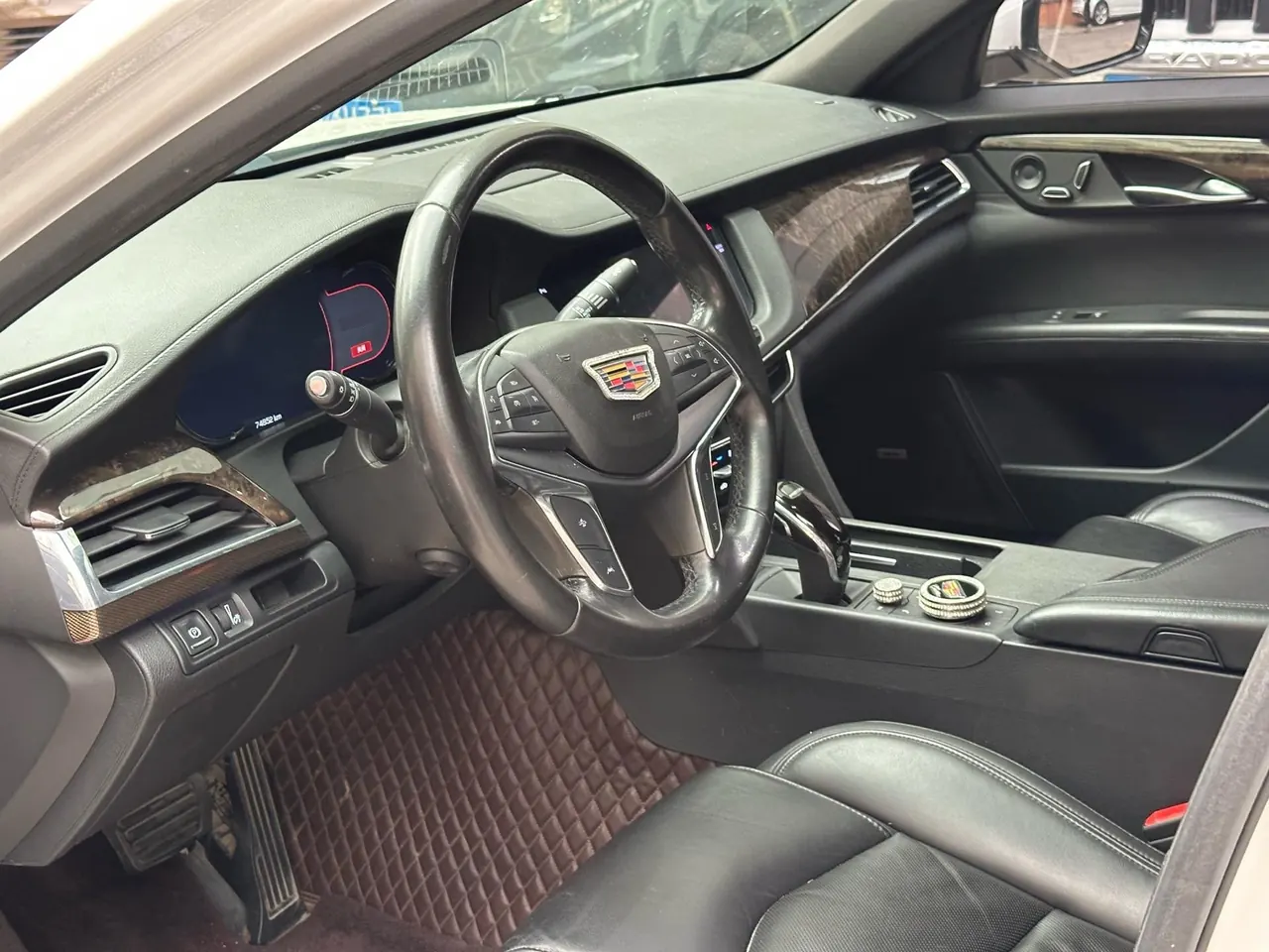Cadillac 2020 CT6 2.0T 28T luxury automatic gear 4