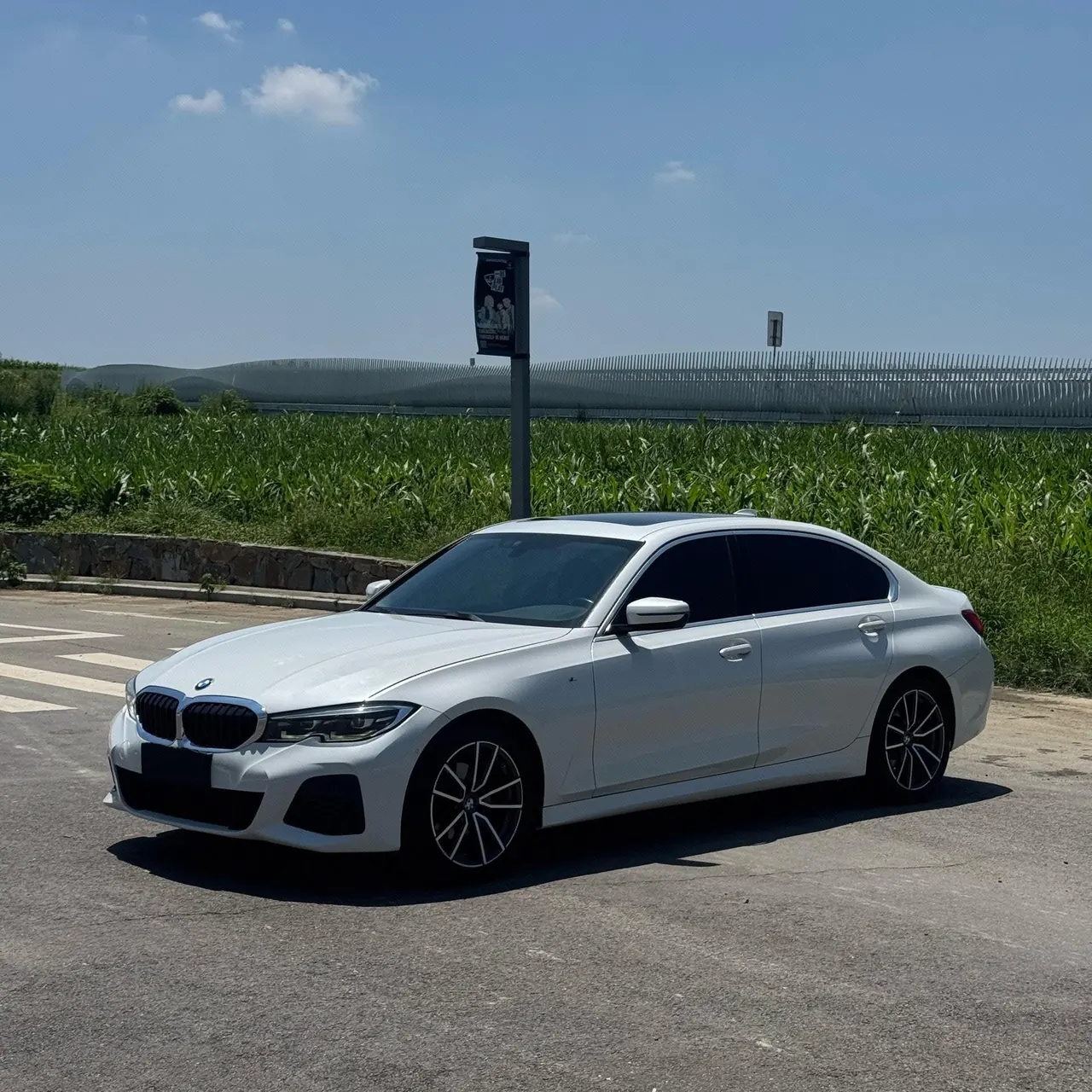 Open image lightbox: BMW 3 Series 2020 320Li 2.0T M Sports Suit Automatic Gear