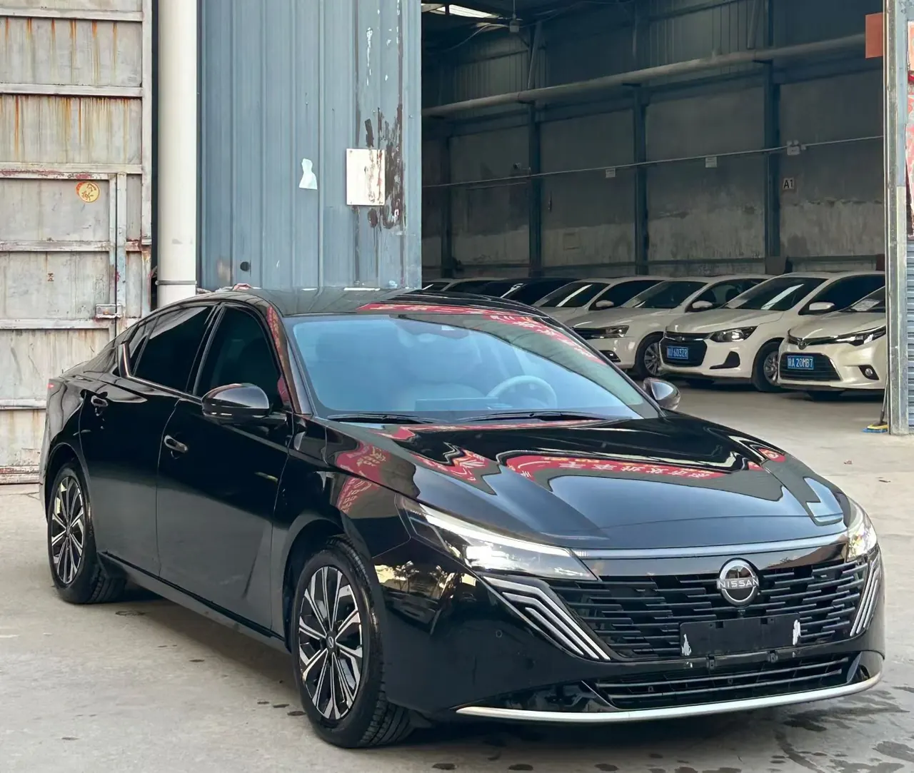 打开图片灯箱:Nissan 2026 Teana 2.0 Stepless Hongmeng Cockpit Intelligent Super Comfortable Automatic Gear