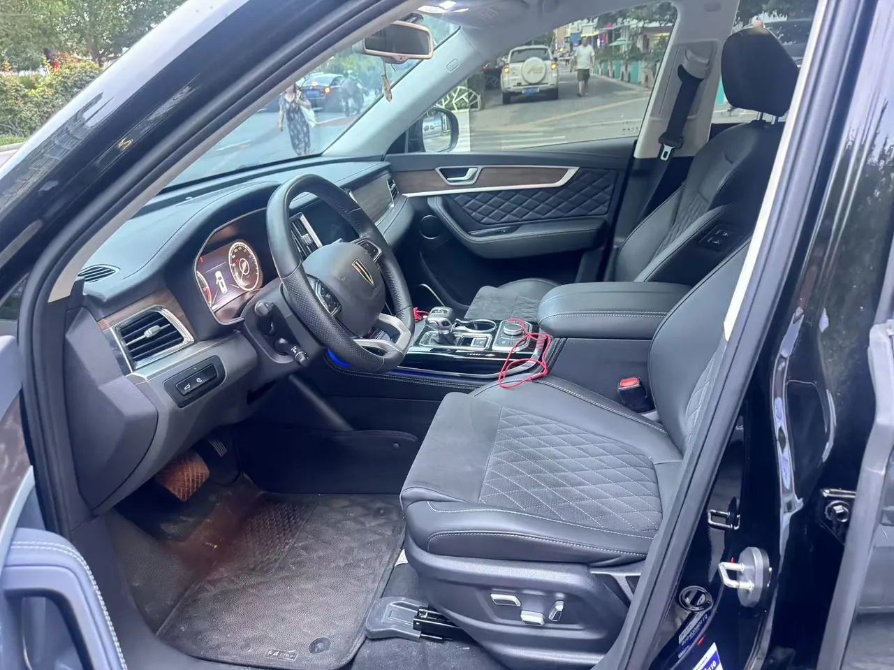 HongQi 2021 HS7 48V 2.0T Two-Drive Smart Flag Chang Edition Automatic Gear 2
