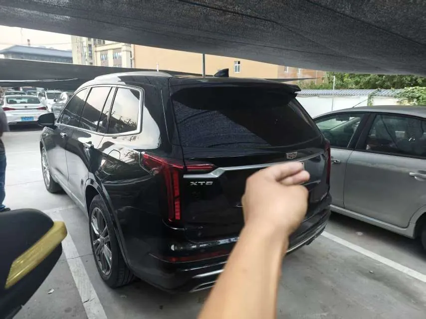 Cadillac 2021 XT6 2.0T 28T 7-seat four-wheel drive luxury automatic gear 3
