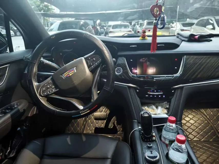 Cadillac 2021 XT6 2.0T 28T 7-seat four-wheel drive luxury automatic gear 6