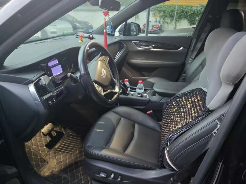 Cadillac 2021 XT6 2.0T 28T 7-seat four-wheel drive luxury automatic gear 7