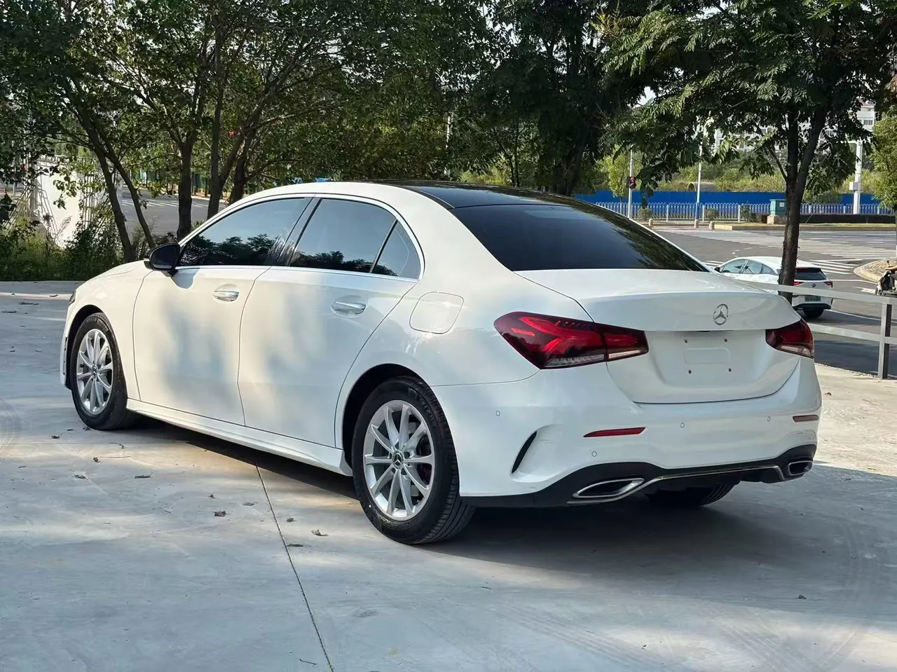Mercedes Benz Class A 2021 A 200 L 1.3T Dynamic Automatic 7