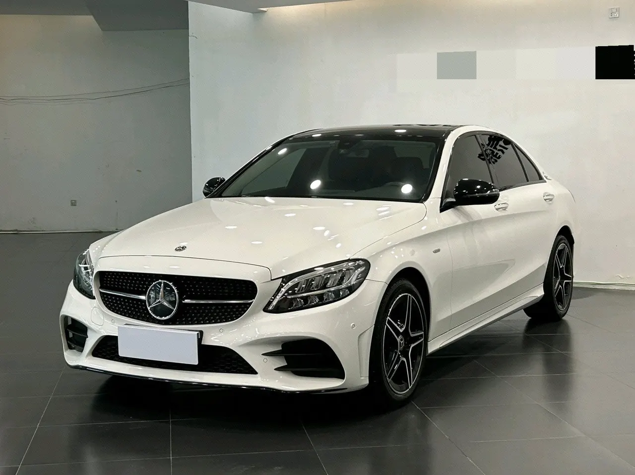 打开图片灯箱:Mercedes Benz Class C 2021 C 260 L 48V 1.5T Sports Star Yao Zhen Tibetan Edition Automatic Gear