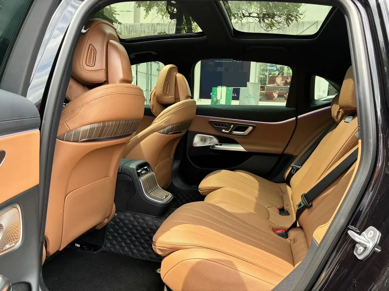 Mercedes Benz E-Class 2026 model E 300 L 48V 2.0T Luxury Edition Automatic 3