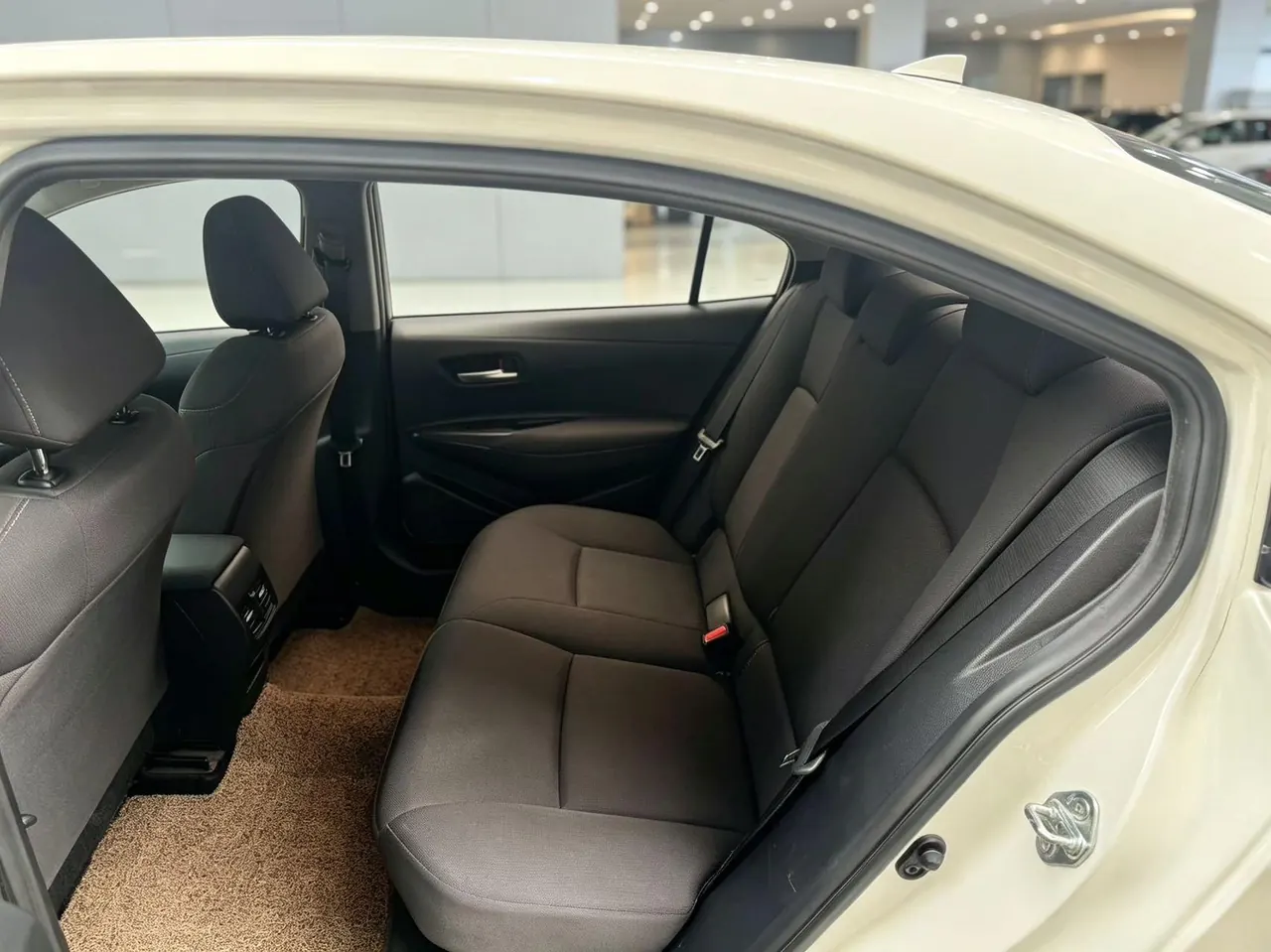 Toyota 2021 Corolla Double Engine 1.8 Stepless Elite Automatic Gear 4