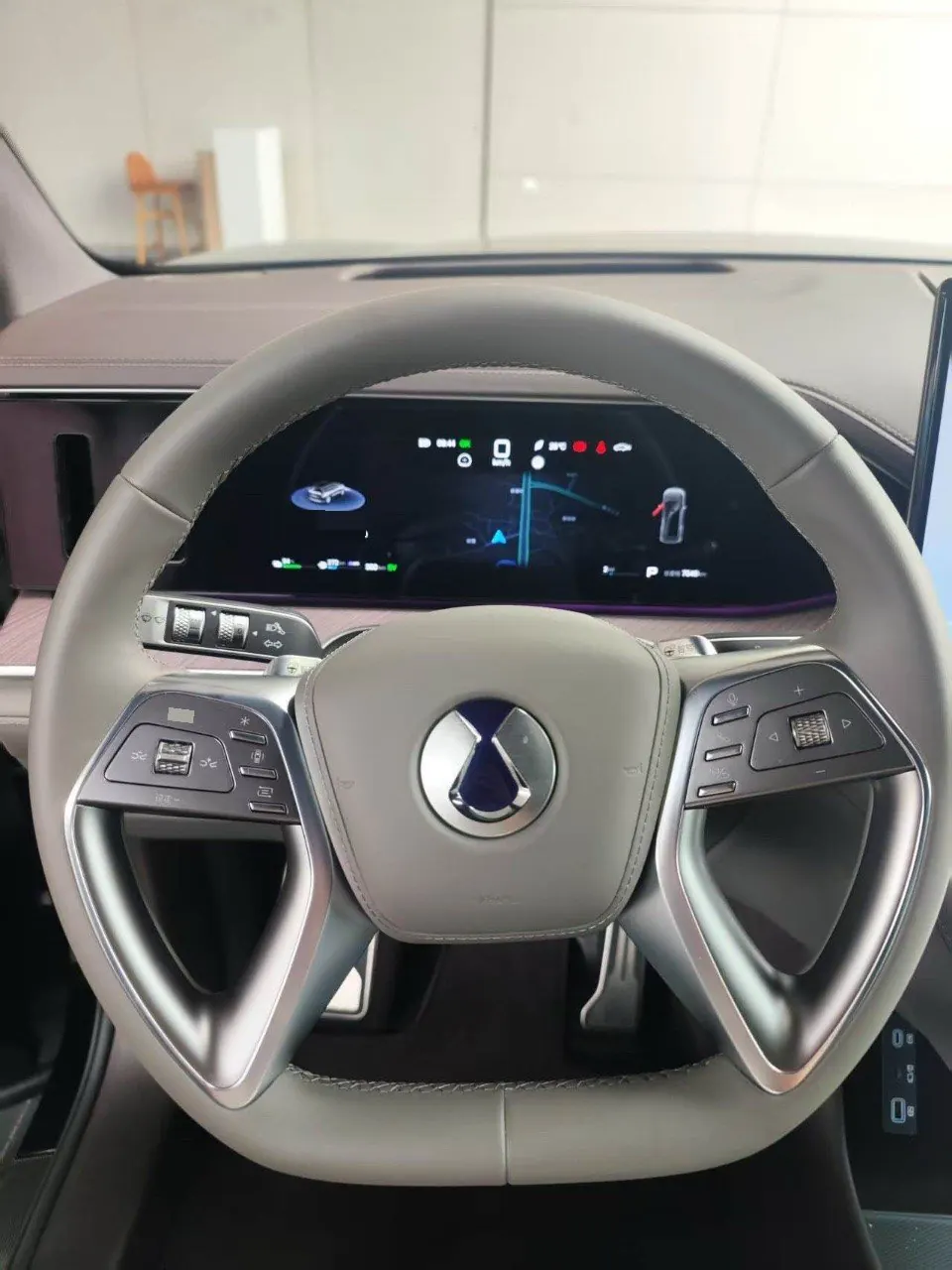 Denza 2026 Denza N9 2.0T stepless premium type automatic gear 5