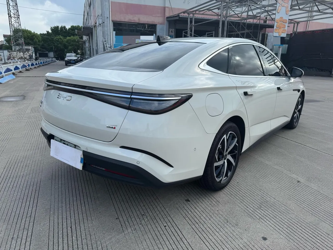 BYD 2026 Seal 07 DM-i 1.5T CVT 230km Flagship Automatic 16