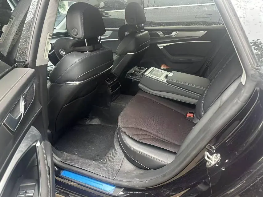 Audi 2025 A7L 2.0TFSI 45TFSI Luxury Automatic - View 1
