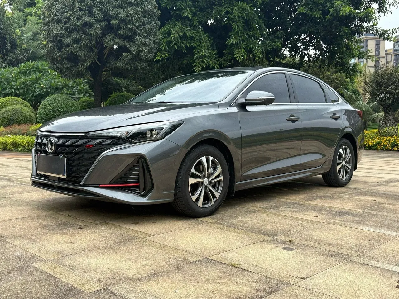 ChangAn 2025 Easy PLUS 1.4T High Energy Edition Automatic Gear - View 1