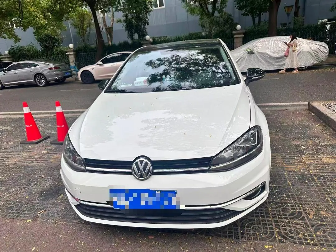 Volkswagen 2020 Golf 7 1.4TSI 280TSI Beloved Edition Comfortable Automatic 2